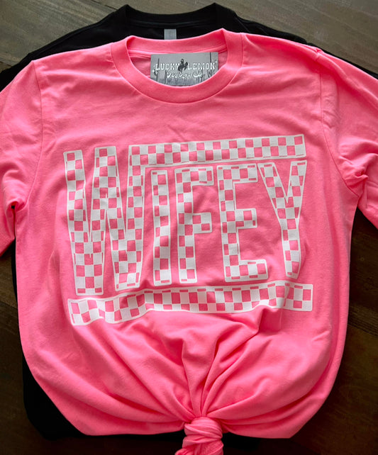 Wifey Tshirt pink or black